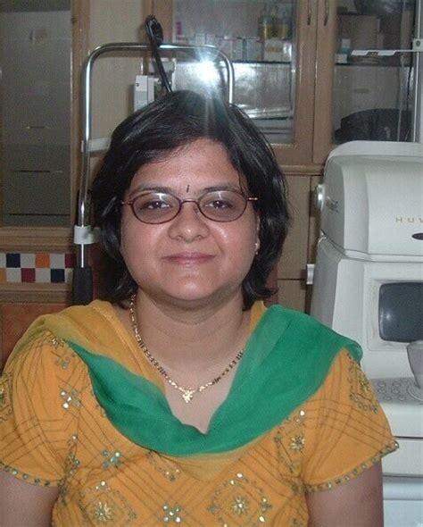 Dr Poonam Gupta Charak Eyecare Clinic