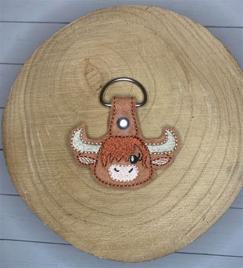 Highland Cow Keyring Fluffy Cow Bag Tag Cow Lover Key Fob Farmer Key