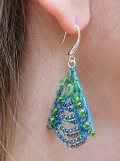 Ravelry: Butin Earrings pattern by Laura Nelkin