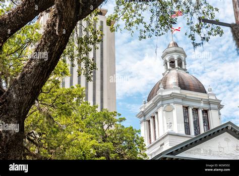 Tallahassee capitol building hi-res stock photography and images - Alamy