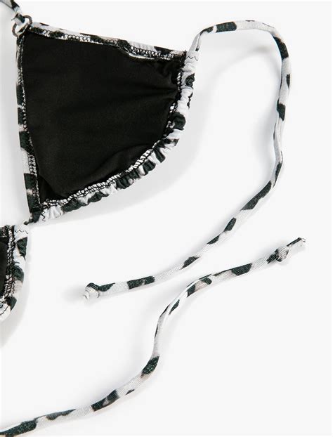 Siyah Kadın Leopar Desenli Üçgen Bikini Üstü Boyundan Bağlamalı SAK BM Koton