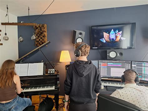CD Aufnahme der Songwriting-AG im Tonstudio - Das Stiftsgymnasium in ...