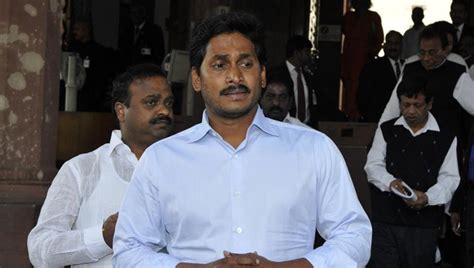 YSR Congress to boycott Andhra assembly session, Jagan padayatra from ...