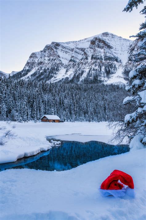 Lake Louise Ice Skating: Everything You NEED to Know (2023)