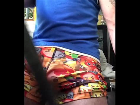 Golpea Tus Bolas XVIDEOS