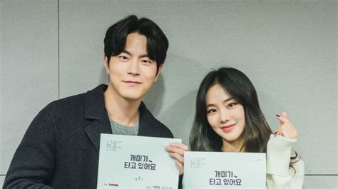 Bakal Beradu Akting Dengan Han Ji Eun Ini Pesona Hong Jong Hyun Di