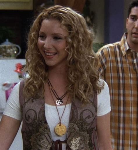 phoebe buffay style | Phoebe buffay outfits, Pheobe buffay, Phoebe buffay