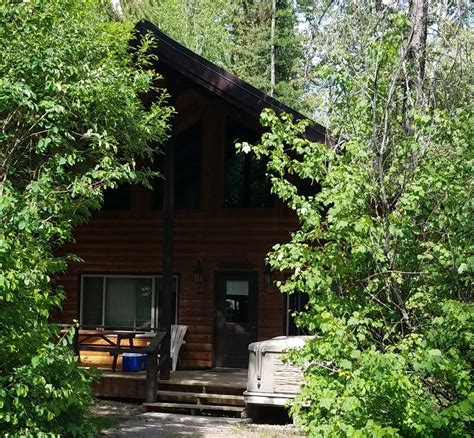 Cabin 1 – Glacier Wilderness Resort