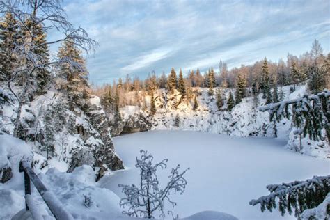 2,400+ Ruskeala Photos Stock Photos, Pictures & Royalty-Free Images ...