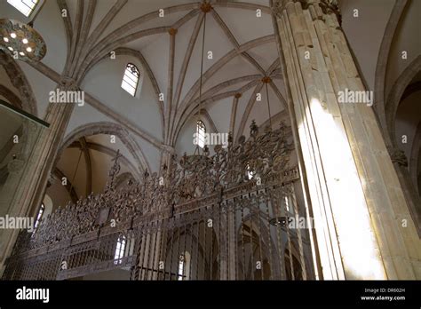 Interior of the Cathedral of Alcala de Henares, arches and dome Stock Photo - Alamy