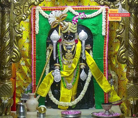 Shree Dwarkadhish Temple Darshan Timings, Puja Information (Dwarka Temple)