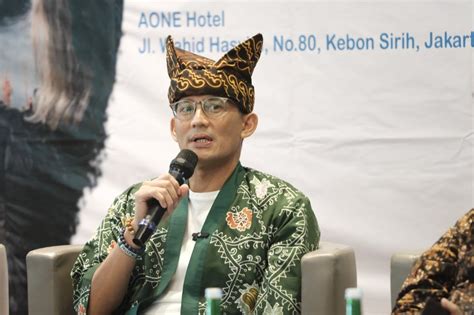 Indonesia Tourism Outlook 2024 Towards The Green Tourism Challenges