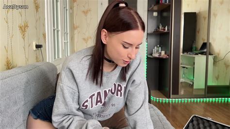 Сводная сестра проиграла в карты и получила порцию спермы в киску Porn Videos T