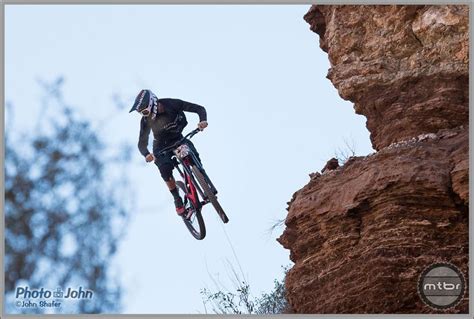 Photo Gallery Red Bull Rampage Finals Mtbr Red Bull