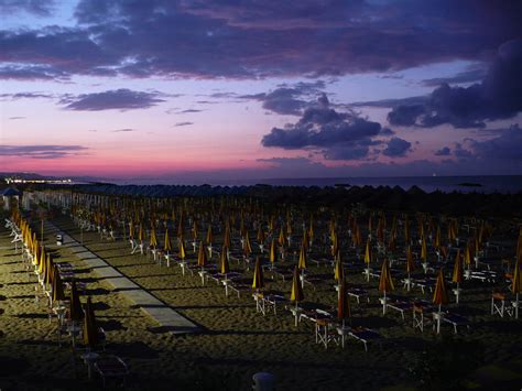 Pescara beach 2 by bubu18 on DeviantArt