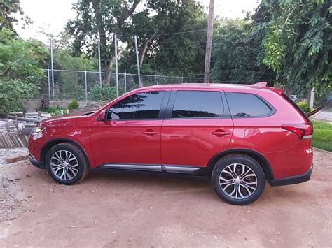 Mitsubishi Outlander Km Gasoline Automatic In Santa Tecla