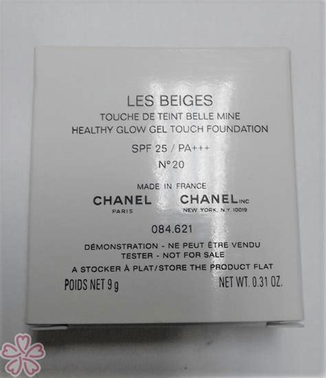 Les Beiges Touche De Teint Belle Mine Spf 25 Тональний крем гель