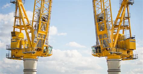 Customer Training For Offshore Cranes Liebherr