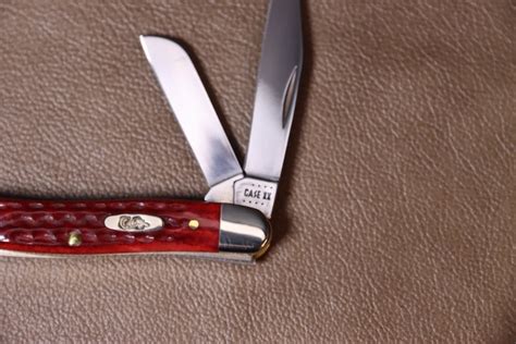 Case Xx Jigged Old Red Bone Pocket Worn Stockman Stainless Pocket Knife