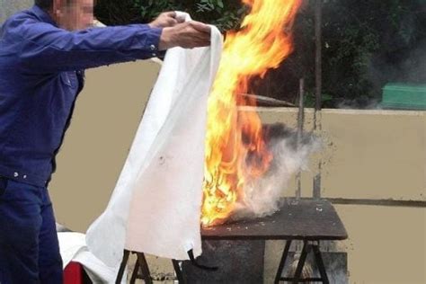 How To Use A Fire Blanket | NZ Fire Safety | Fire Protection Online