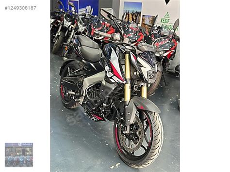 Bajaj Pulsar Ns Z Model Naked Roadster Motor Motosiklet Ma Azas Ndan S F R Tl