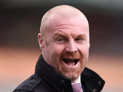 What A Hero Everton Fans Applaud Sean Dyche As He Saves Everton From