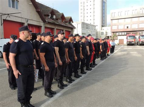 FOTO Zi emoționantă pentru pompierii militari