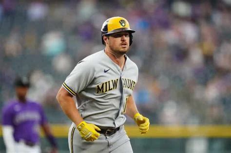 Brewers Trade Outfielder Hunter Renfroe To Angels