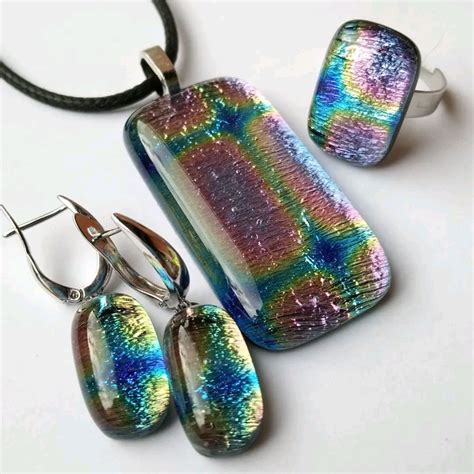 Украшения из стекла купить в интернет-магазине Ярмарка Мастеров по цене ...