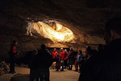 the viewing deck: Dachstein Ice and Mammoth Cave