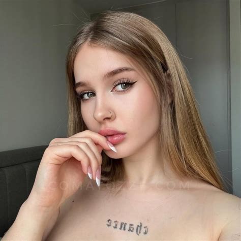 Comatozze Biography Wiki Age Height Career Boyfriend Facts Net Worth Free Nude Pics