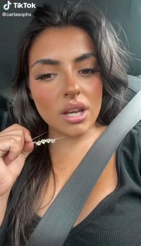 Hot Sexy Carla Gouveia Bikini Pics