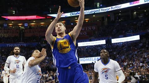 Klay Thompson S 34 Help Warriors Roll Thunder In Chippy Game Nbc Sports