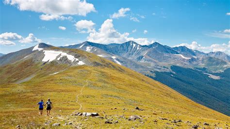 11 Best Hikes In The Rockies - WorldAtlas