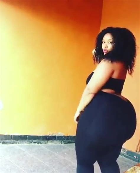 Black BBW Shakes Ass Big Ass Big Ass Porn XHamster