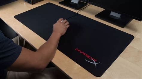 Mouse pad HyperX 5 opções para melhorar a performance nos games