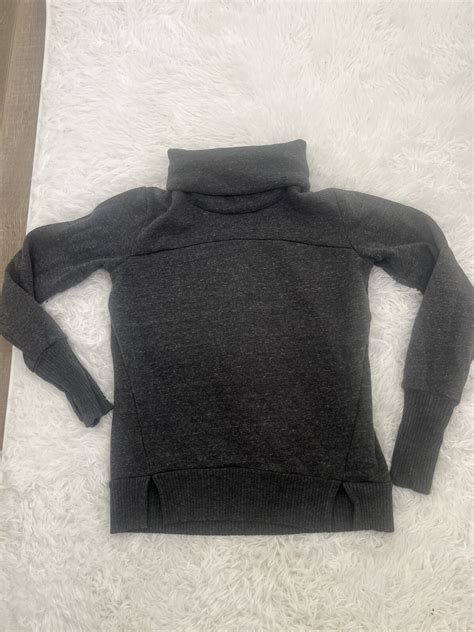 alo sweatshirt women 4