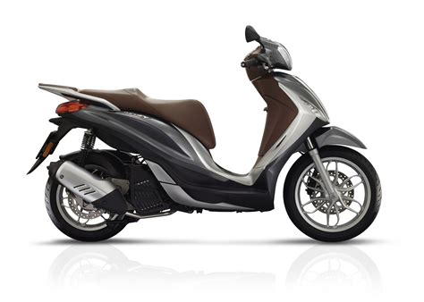 Motorrad Vergleich Piaggio Medley 125 S 2022 vs. Piaggio Medley 125 ie ...