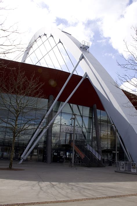 Lanxess Arena (Cologne, 1998) | Structurae