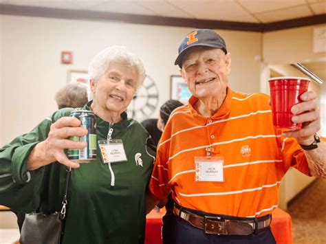 Life Enrichment - Maple Knoll Village 