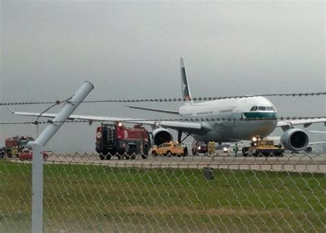 國泰客機疑漏油延飛 191客急疏散受阻3小時｜即時新聞｜港澳｜oncc東網