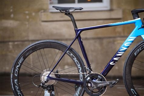 Review: Canyon Ultimate CF SLX Disc 9.0 Movistar | road.cc