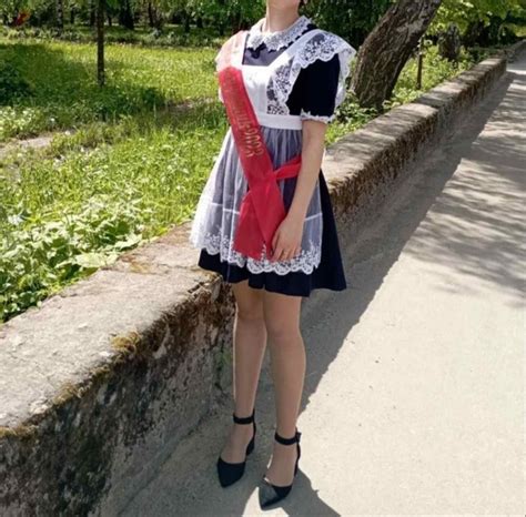 Платье на последний звонок, темно синее с фартуком, размер 40-42, сзади ...