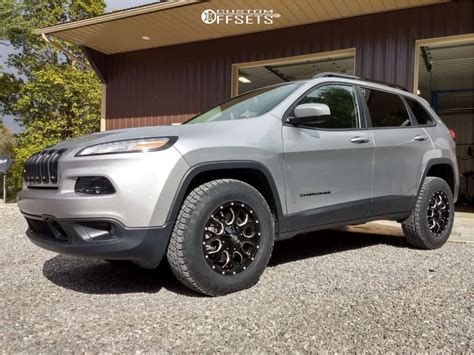 2016 Jeep Cherokee With 17x7 5 43 Mayhem Warrior And 255 70R17 Nitto