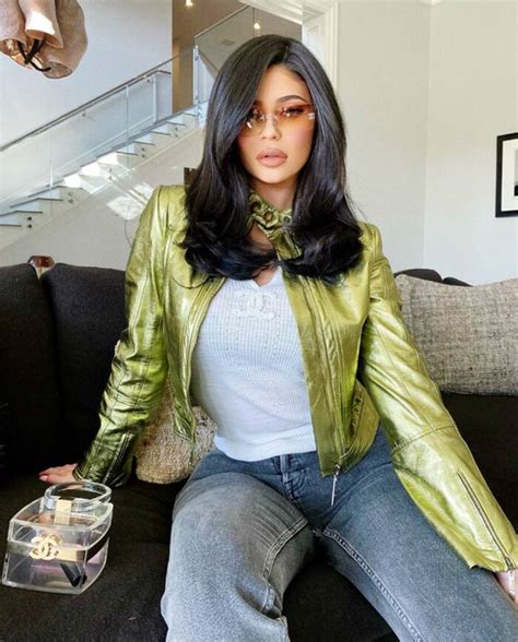 Kylie Jenner Is Worlds Youngest Self Made Billionaire Becomes Youngest