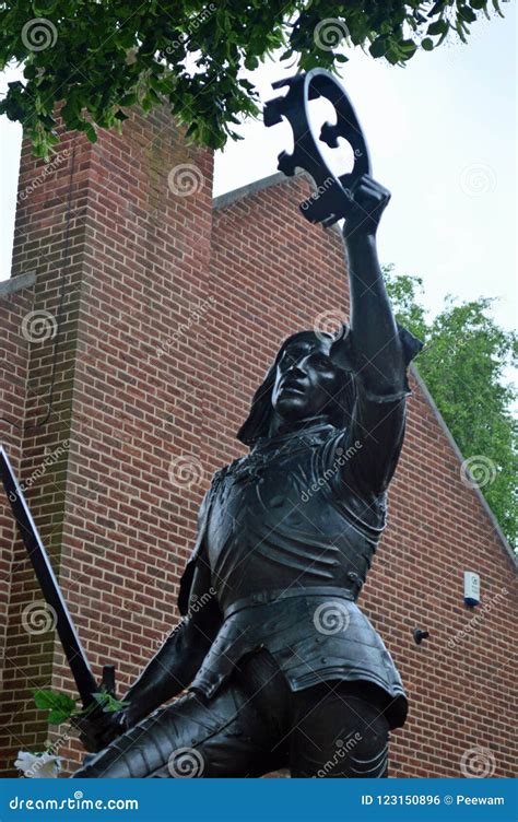 King Richard III Statue Outside Leicester Cathedral Editorial Image | CartoonDealer.com #123150896