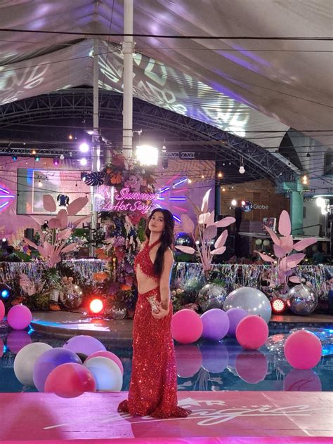 Abs Cbn News On Twitter Someone Turn On The Ac Please It S Too Hot In Here Sue Ramirez Hot