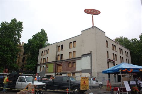 Ceremony Kicks Off Renovation Of Globe Hotel For New Oregon College Of