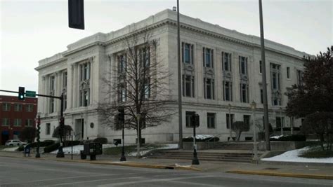 Madison County Courthouse, 155 N Main St, Edwardsville, IL, Court ...