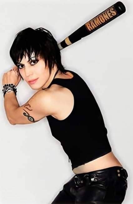 Pin By Valerie La Rue On JOAN JETT Joan Jett Women Of Rock Goth Women